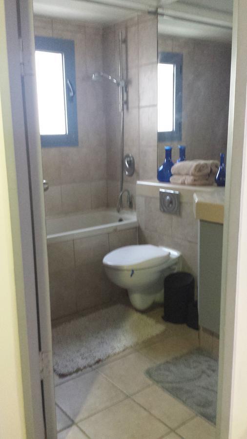 Royal Park Lakeview Apartment 엘라트 외부 사진