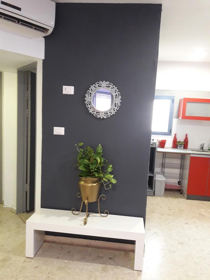 Royal Park Lakeview Apartment 엘라트 외부 사진