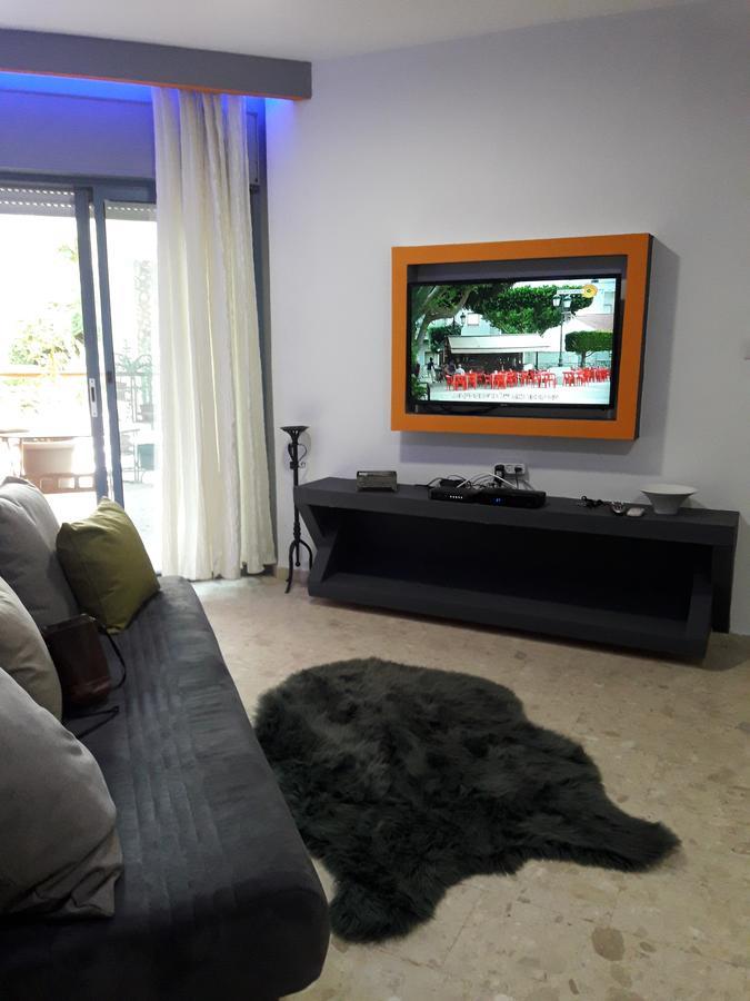 Royal Park Lakeview Apartment 엘라트 외부 사진